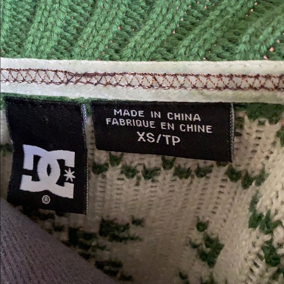 DC Kelly green 3/4 sleeve zippered sweater - Picture 7 of 8